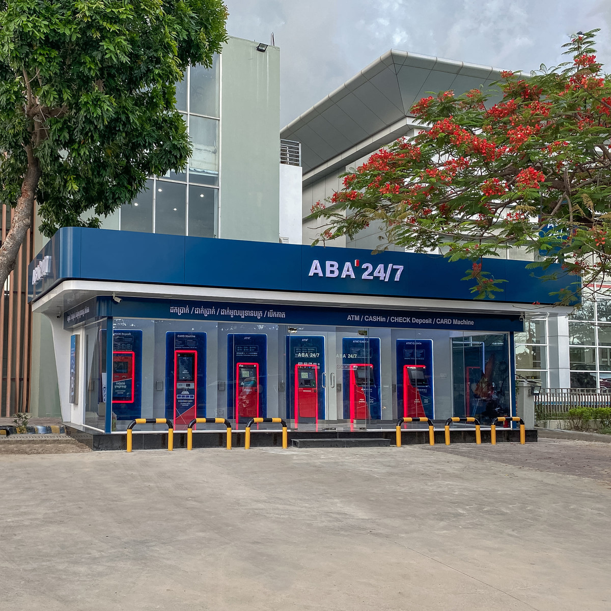 ABA​ 24/7​ self-banking​ spot​ is​ now​ available​ in​ Dambang​ Kranhoung​ roundabout,​ Battambang